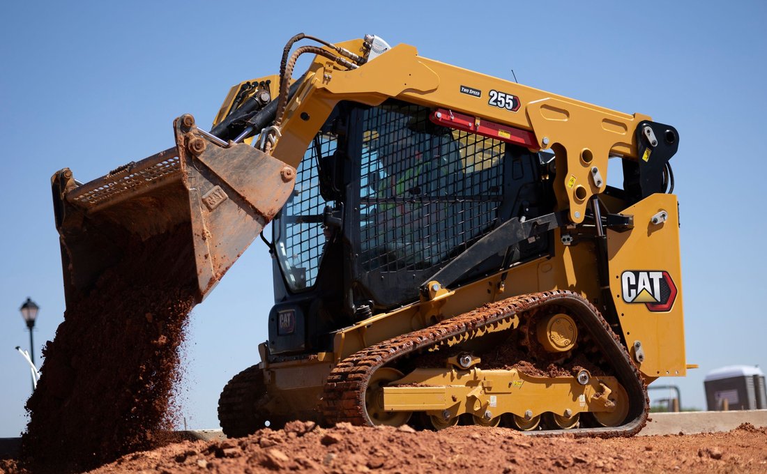 Cat 255 Compact Track Loader